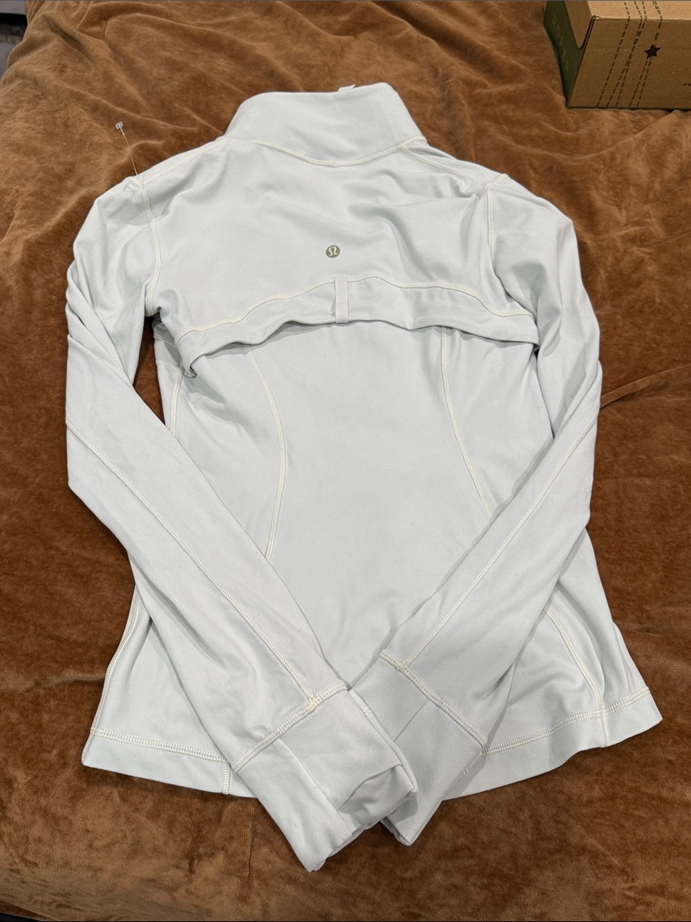 Lululemon define jacket size 6 - Picture 6 of 10